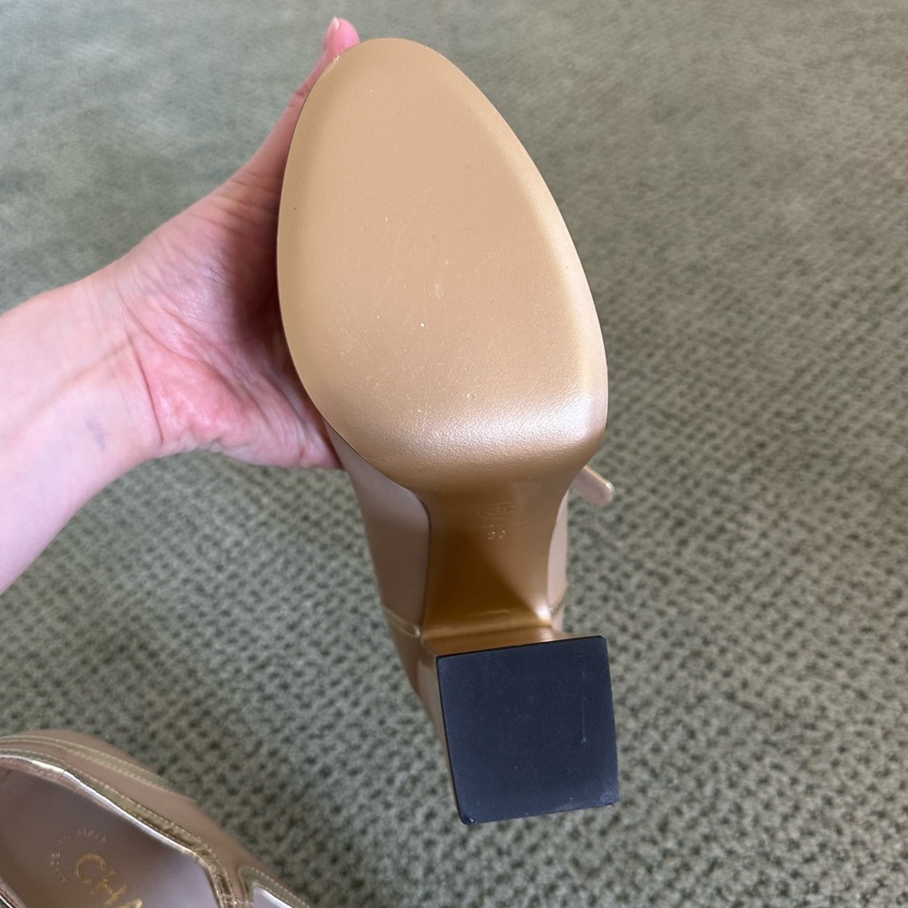 Chanel Mary Jane block heels 2019 - Picture 5 of 14